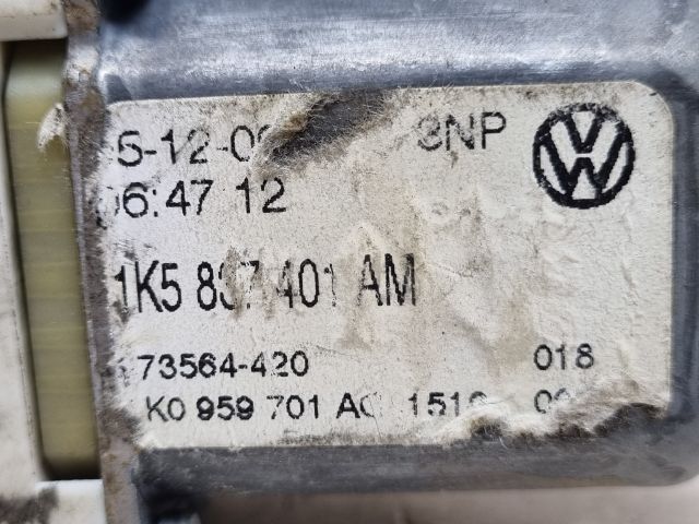 bontott VW GOLF V Bal első Ablakemelő Motor