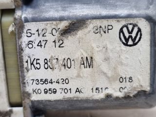 bontott VW GOLF V Bal első Ablakemelő Motor