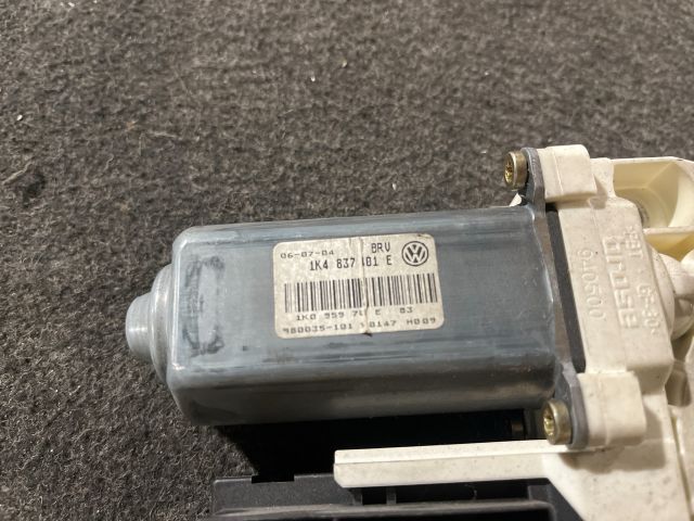 bontott VW GOLF V Bal első Ablakemelő Motor