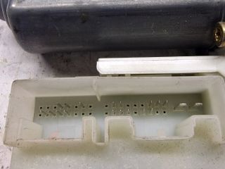 bontott VW GOLF V Bal első Ablakemelő Motor