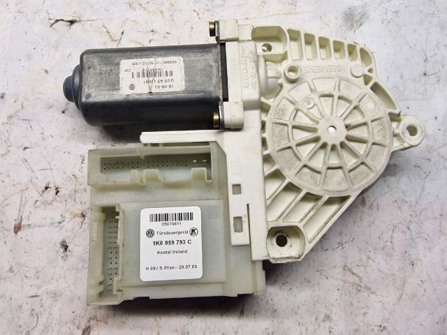 bontott VW GOLF V Bal első Ablakemelő Motor