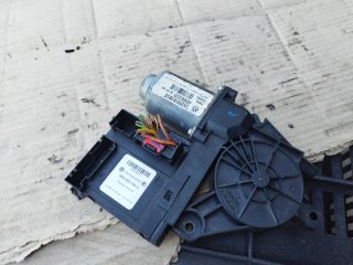 bontott VW GOLF V Bal első Ablakemelő Motor