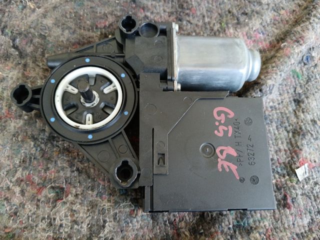 bontott VW GOLF V Bal első Ablakemelő Motor