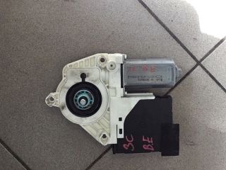 bontott VW GOLF V Bal első Ablakemelő Motor