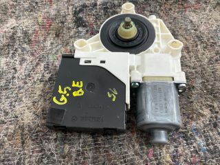 bontott VW GOLF V Bal első Ablakemelő Motor