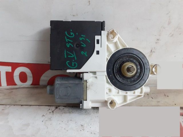 bontott VW GOLF V Bal első Ablakemelő Motor