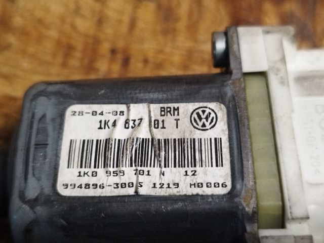 bontott VW GOLF V Bal első Ablakemelő Motor