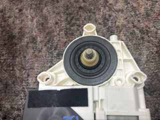 bontott VW GOLF V Bal első Ablakemelő Motor