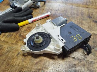 bontott VW GOLF V Bal első Ablakemelő Motor