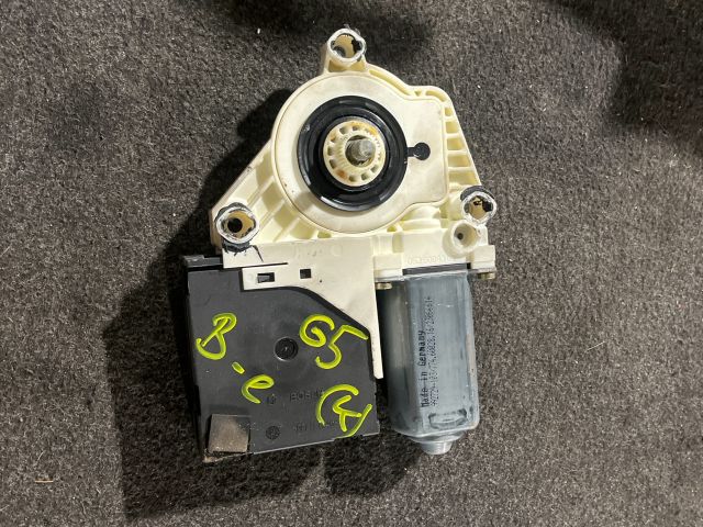 bontott VW GOLF V Bal első Ablakemelő Motor