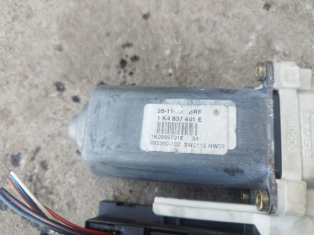 bontott VW GOLF V Bal első Ablakemelő Motor