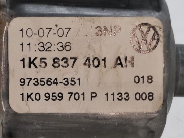 bontott VW GOLF V Bal első Ablakemelő Motor