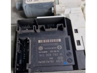 bontott VW GOLF V Bal első Ablakemelő Motor