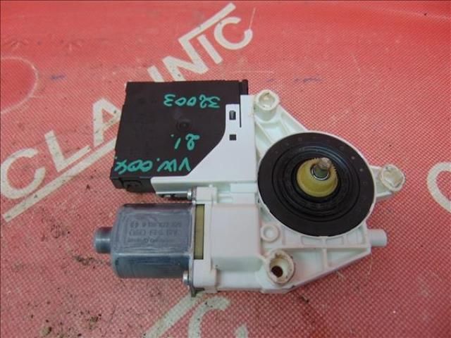 bontott VW GOLF V Bal első Ablakemelő Motor