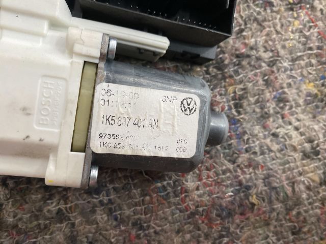 bontott VW GOLF V Bal első Ablakemelő Motor