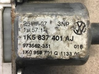 bontott VW GOLF V Bal első Ablakemelő Motor