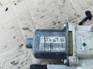 bontott VW GOLF V Bal első Ablakemelő Motor