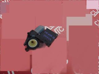 bontott VW GOLF V Bal első Ablakemelő Motor