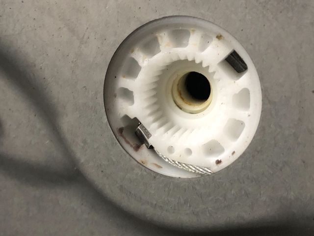 bontott VW GOLF V Bal első Ablakemelő Szerkezet (Elektromos)