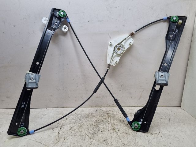 bontott VW GOLF V Bal első Ablakemelő Szerkezet (Elektromos)