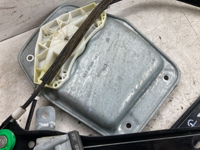 bontott VW GOLF V Bal első Ablakemelő Szerkezet (Elektromos)