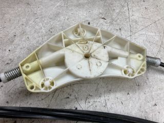 bontott VW GOLF V Bal első Ablakemelő Szerkezet (Elektromos)