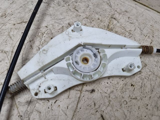 bontott VW GOLF V Bal első Ablakemelő Szerkezet (Elektromos)