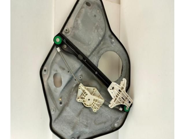 bontott VW GOLF V Bal első Ablakemelő Szerkezet (Elektromos)