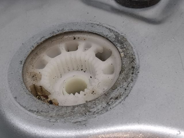 bontott VW GOLF V Bal első Ablakemelő Szerkezet (Elektromos)