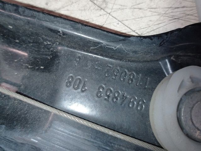 bontott VW GOLF V Bal első Ablakemelő Szerkezet (Mechanikus)