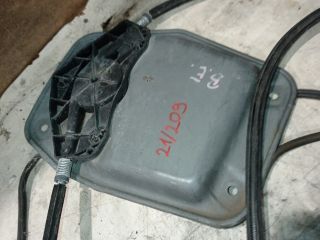 bontott VW GOLF V Bal első Ablakemelő Szerkezet (Mechanikus)