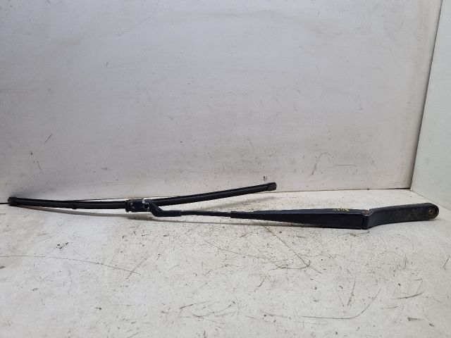 bontott VW GOLF V Bal első Ablaktörlő Kar