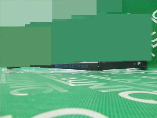 bontott VW GOLF V Bal első Ablaktörlő Kar