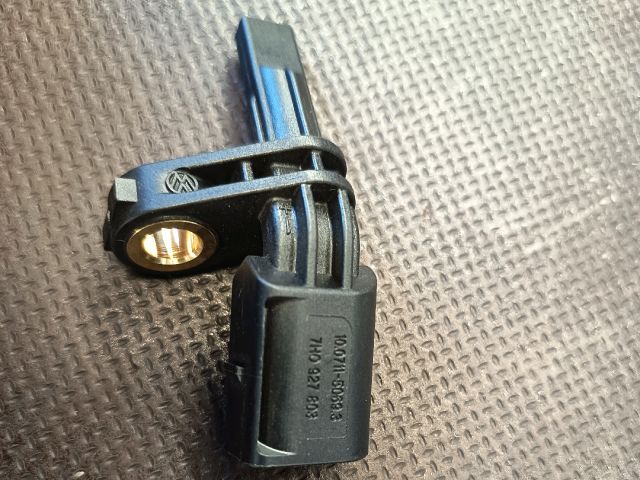 bontott VW GOLF V Bal első ABS Jeladó