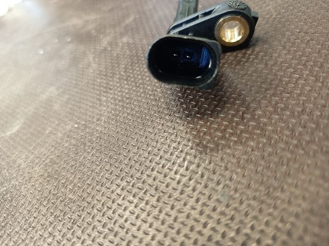 bontott VW GOLF V Bal első ABS Jeladó