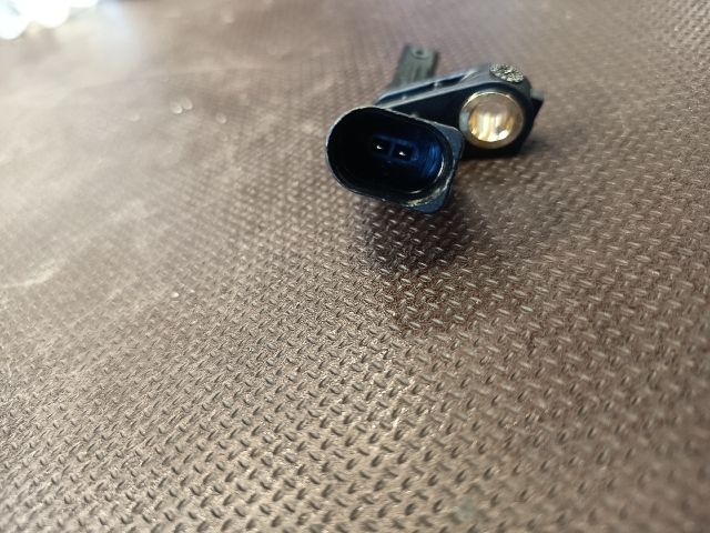 bontott VW GOLF V Bal első ABS Jeladó