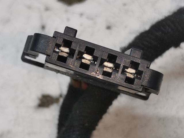 bontott VW GOLF V Bal első Ajtó Kábelköteg