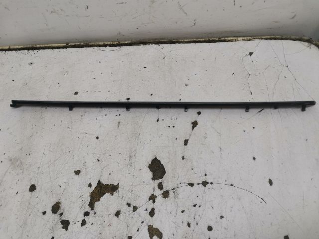 bontott VW GOLF V Bal első Ajtó Kárpit Díszléc