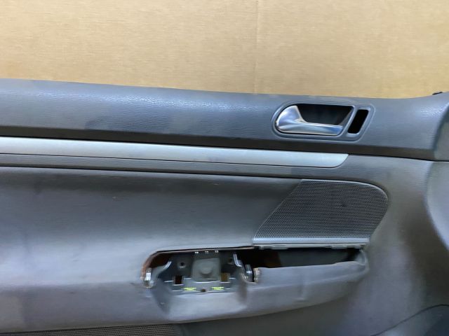 bontott VW GOLF V Bal első Ajtó Kárpit