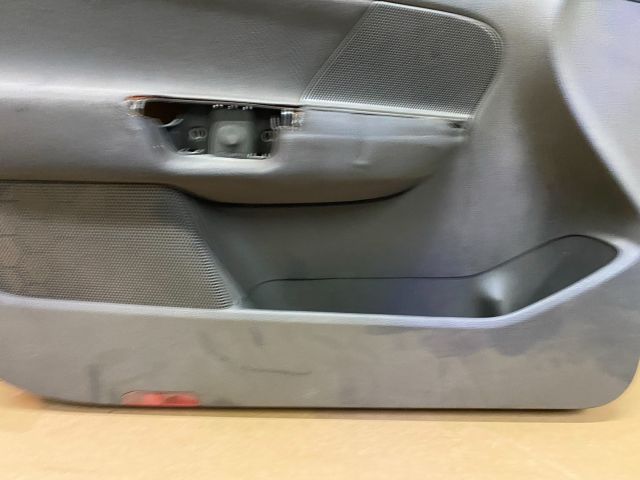 bontott VW GOLF V Bal első Ajtó Kárpit