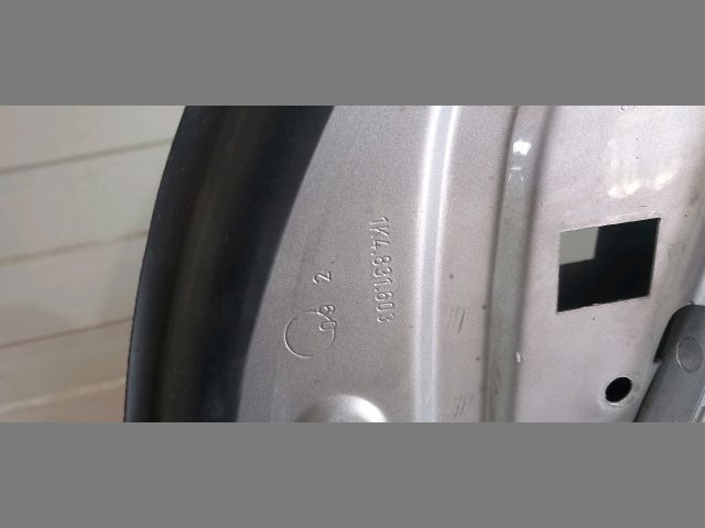 bontott VW GOLF V Bal első Ajtó (Részeivel)