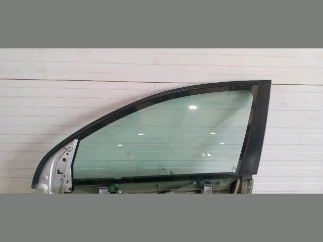 bontott VW GOLF V Bal első Ajtó (Részeivel)