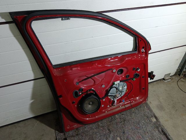 bontott VW GOLF V Bal első Ajtó (Részeivel)