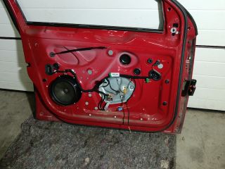 bontott VW GOLF V Bal első Ajtó (Részeivel)