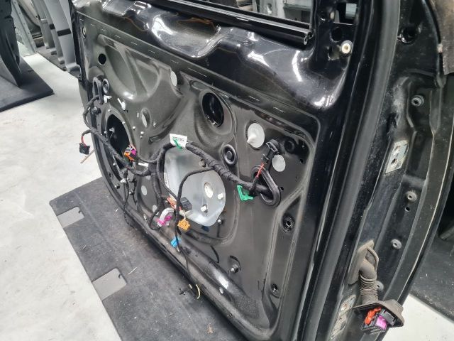 bontott VW GOLF V Bal első Ajtó (Részeivel)