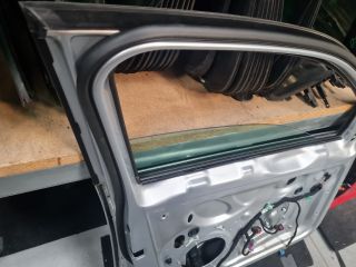 bontott VW GOLF V Bal első Ajtó (Részeivel)