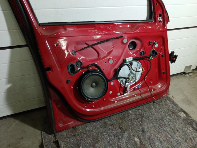 bontott VW GOLF V Bal első Ajtó (Részeivel)