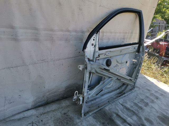 bontott VW GOLF V Bal első Ajtó (Üres lemez)