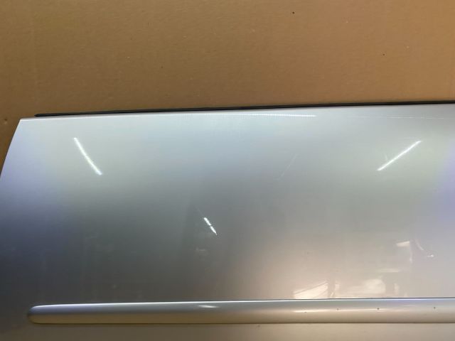 bontott VW GOLF V Bal első Ajtó (Üres lemez)