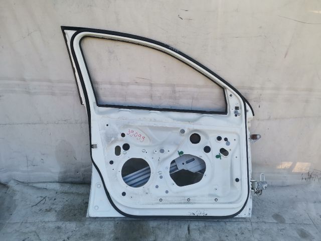 bontott VW GOLF V Bal első Ajtó (Üres lemez)